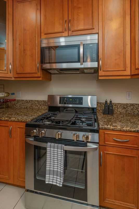 3689 S La Cienega Blvd - Photo 4 of 21