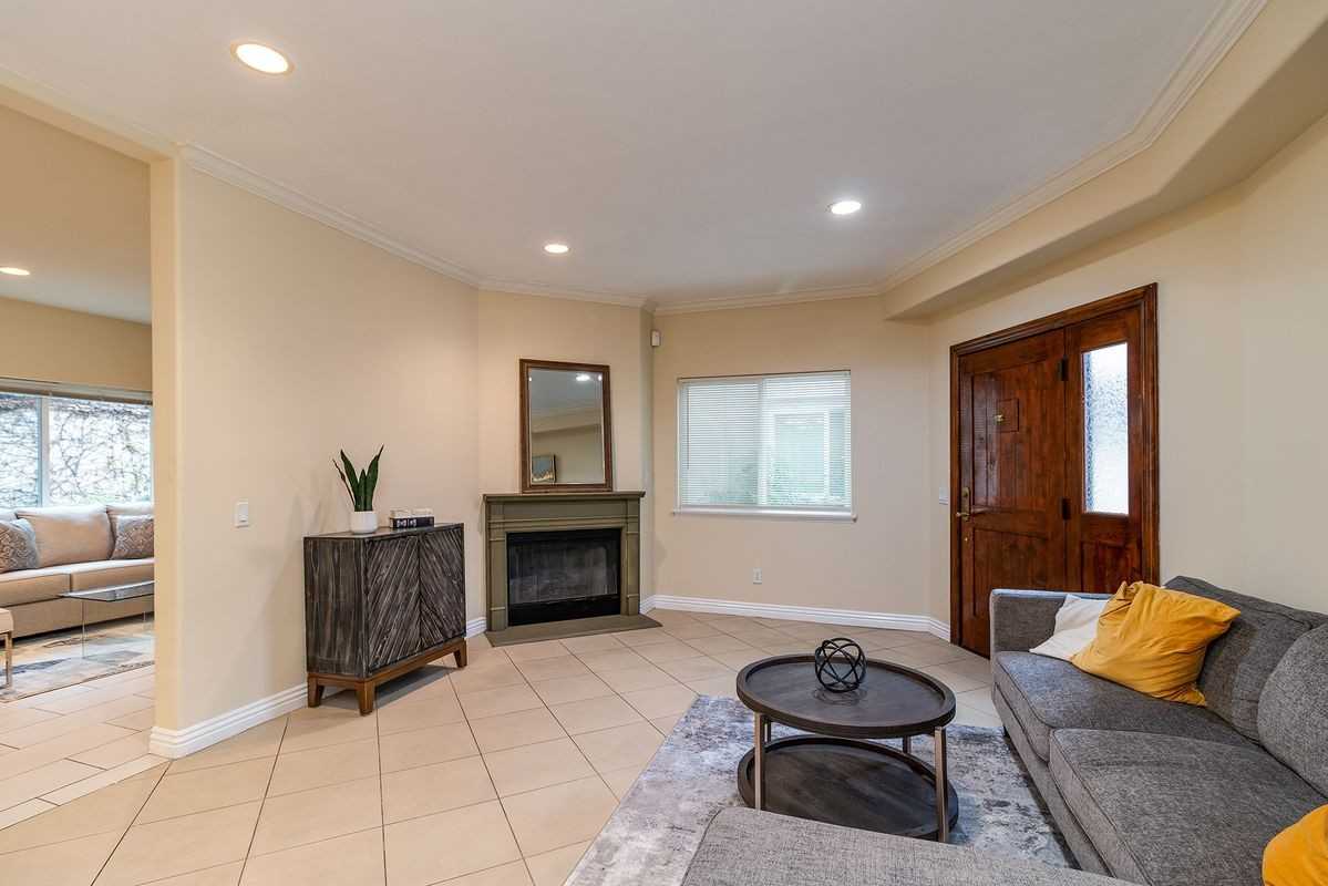 3689 S La Cienega Blvd - Photo 7 of 21