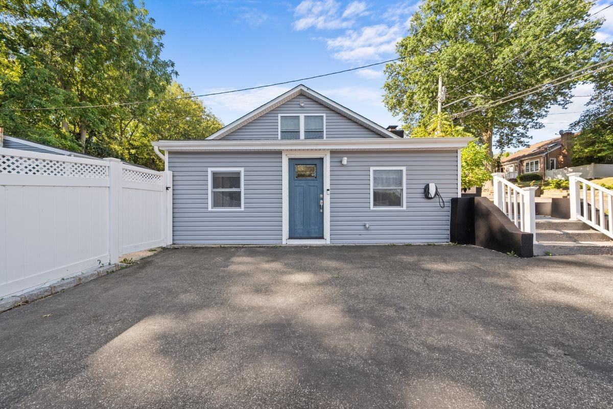 143 Walnut Rd - Photo 2 of 16