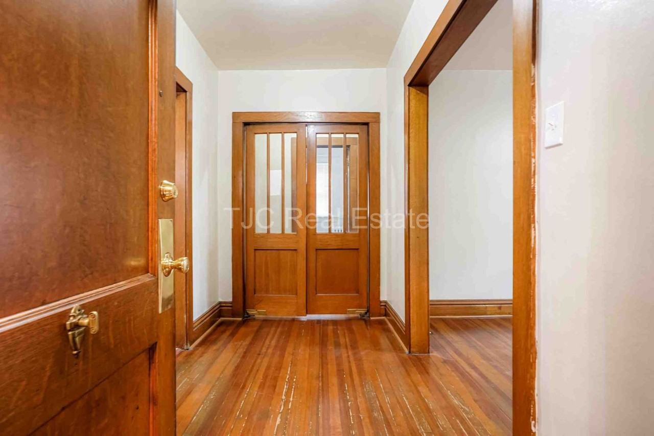 2316 E 12th Avenue 1172 York St Jeleen Apartments - Photo 3 of 32