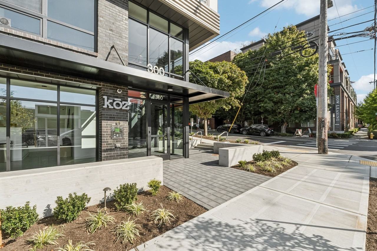 Koz Uptown - Photo 5 of 10