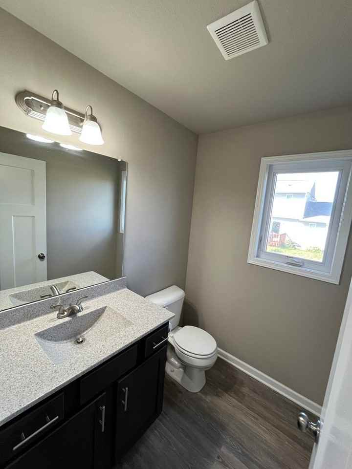 704 Juniper St Nw - Photo 6 of 20