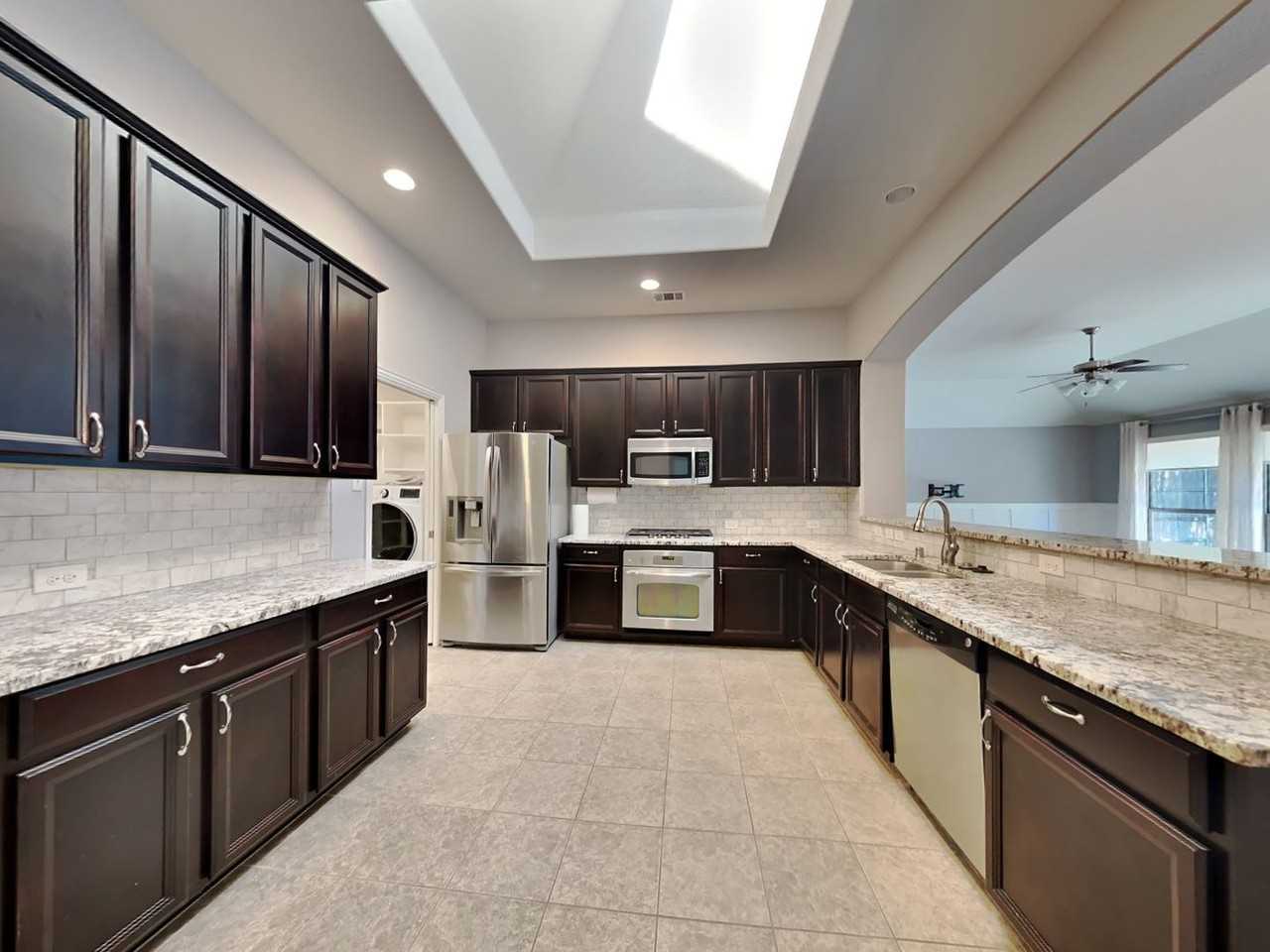 9820 Bison Ct - Photo 3 of 20