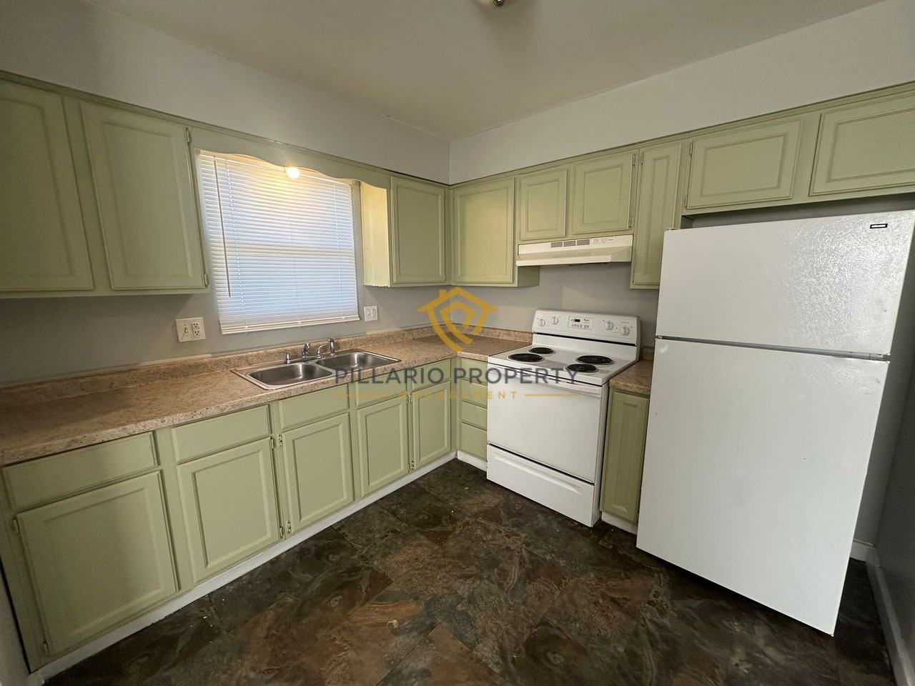 2953 N Lasalle St - Photo 2 of 16