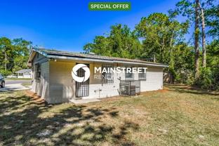 4602 Roanoke Blvd - Photo 1 of 1