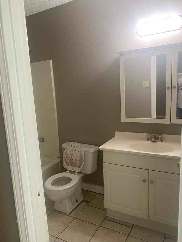 6420 Cornwall Rd - Photo 2 of 14