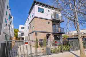 featured image of 1227 N June St