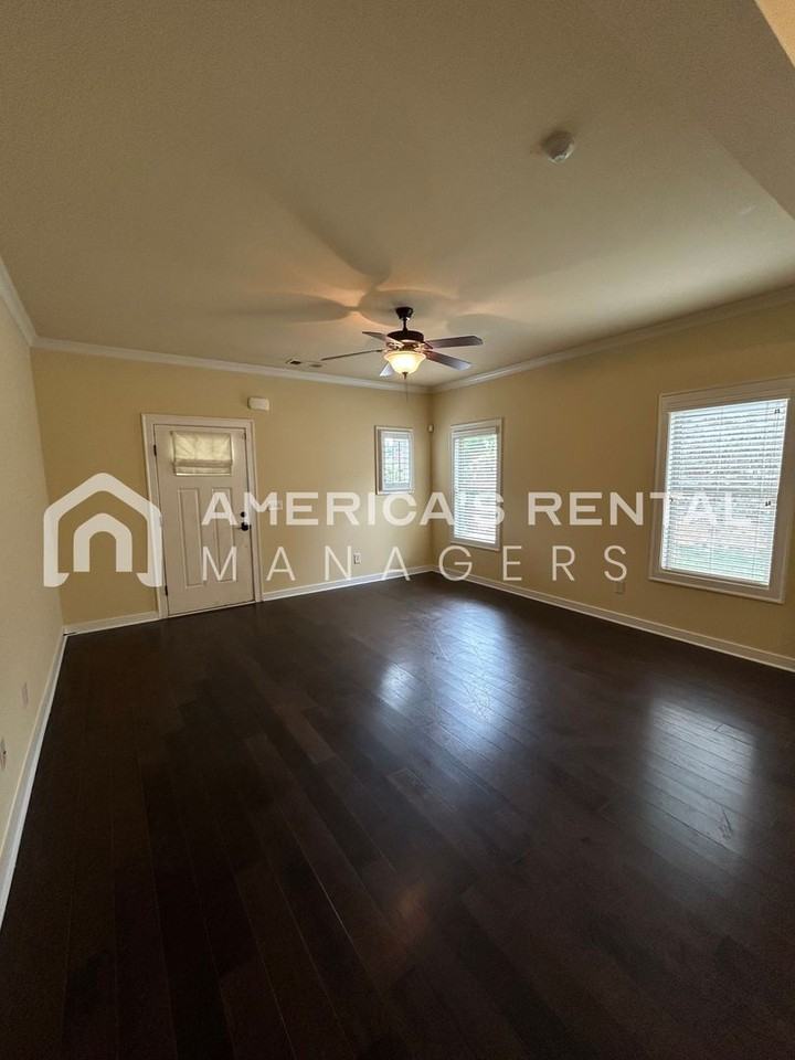 3651 Chalybe Cv - Photo 5 of 50