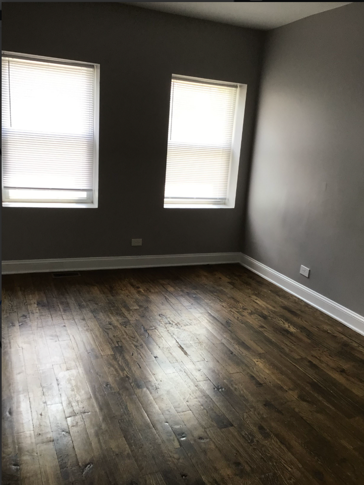 1136 W 68th St - Photo 5 of 7