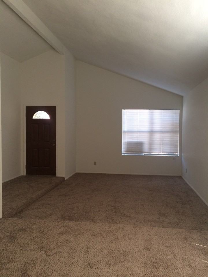 4795 E Navajo St - Photo 4 of 45