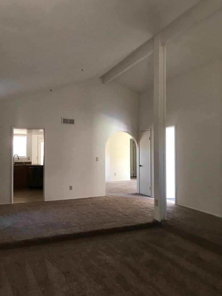 4795 E Navajo St - Photo 7 of 45