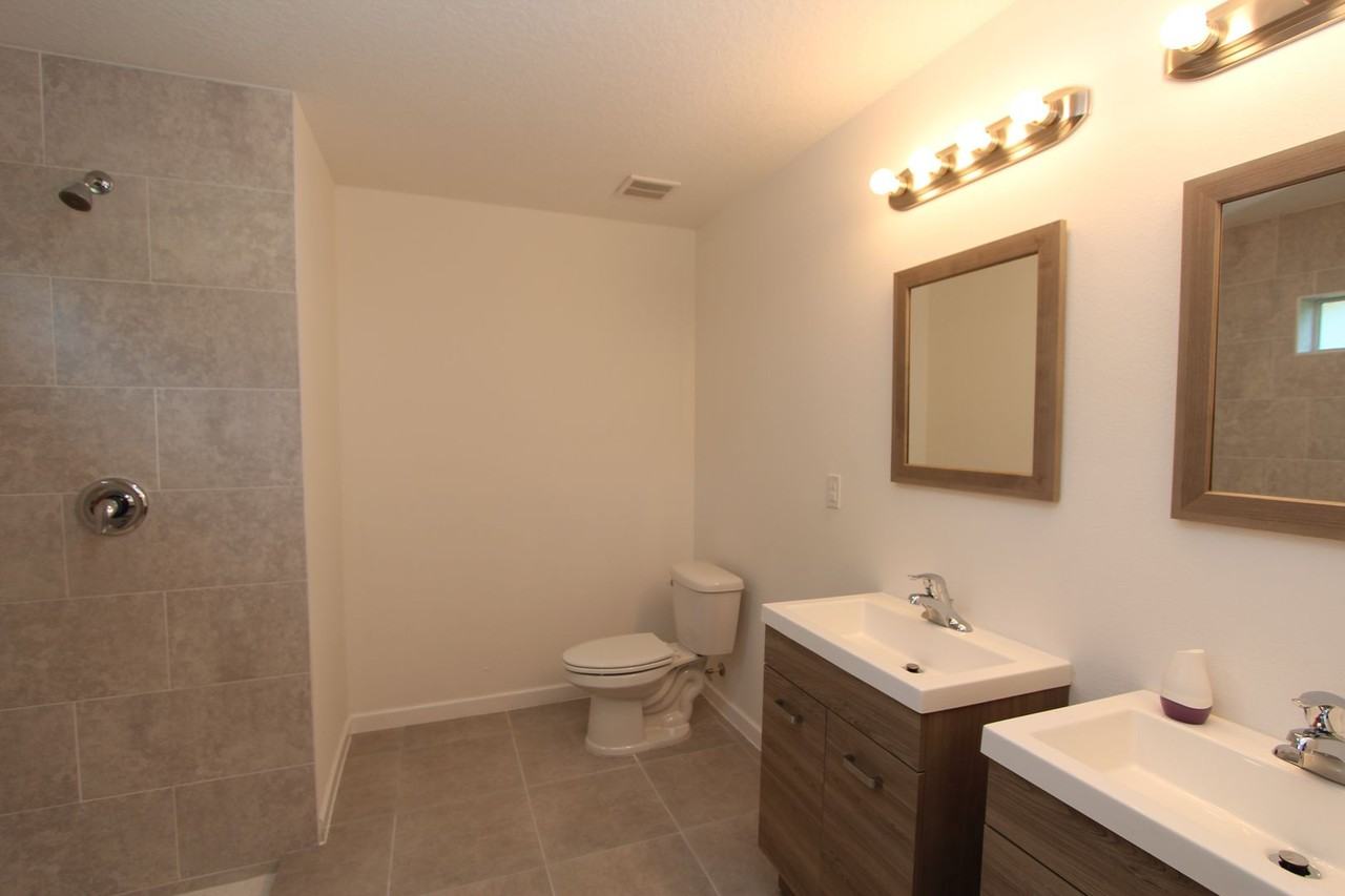 485 Bridgeport Ave Nw - Photo 7 of 15