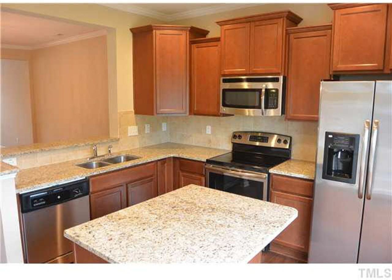 5009 Lalex Ln - Photo 3 of 15