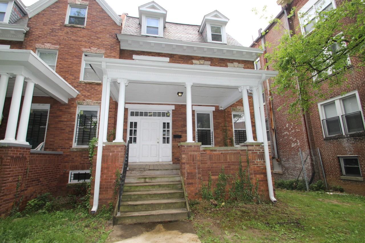303 E University Pkwy - Photo 2 of 26