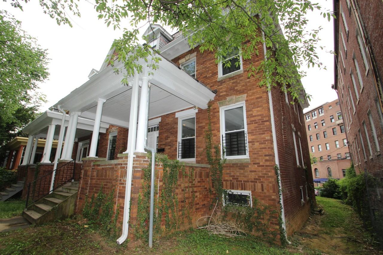 303 E University Pkwy - Photo 3 of 26