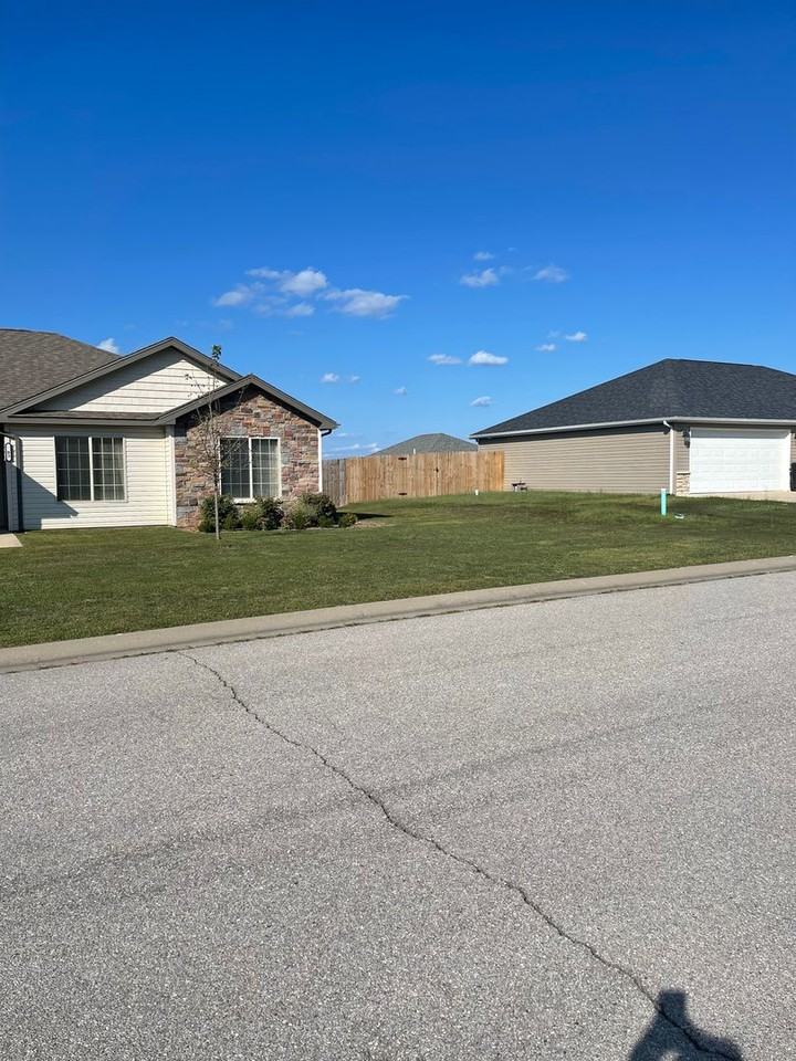 103 Rockhill Ct - Photo 2 of 42