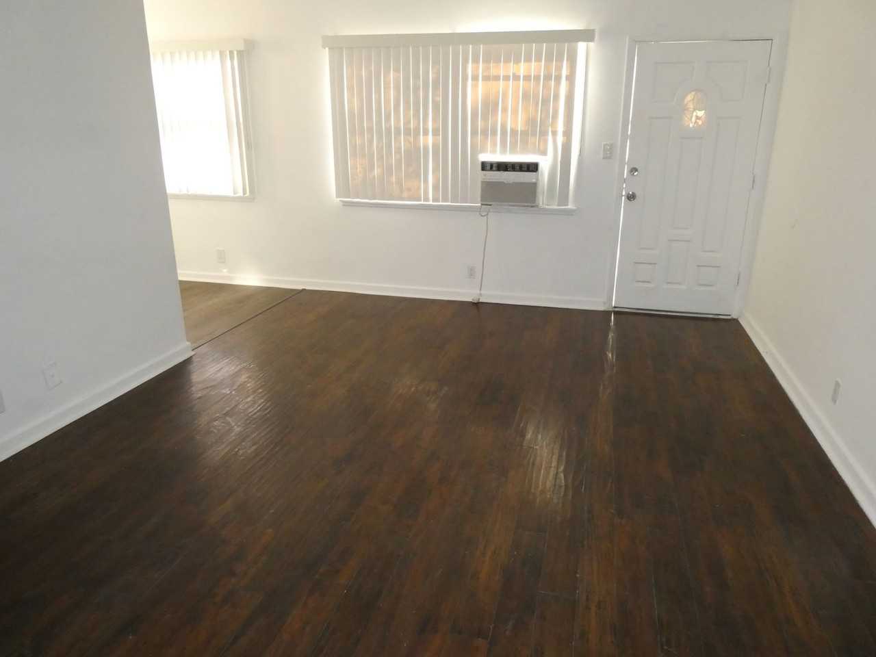 13277 Maclay St #8 - Photo 6 of 10