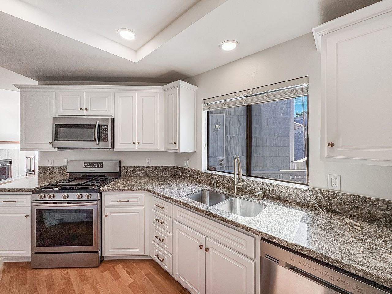 10885 Scripps Ranch Blvd - Photo 2 of 18