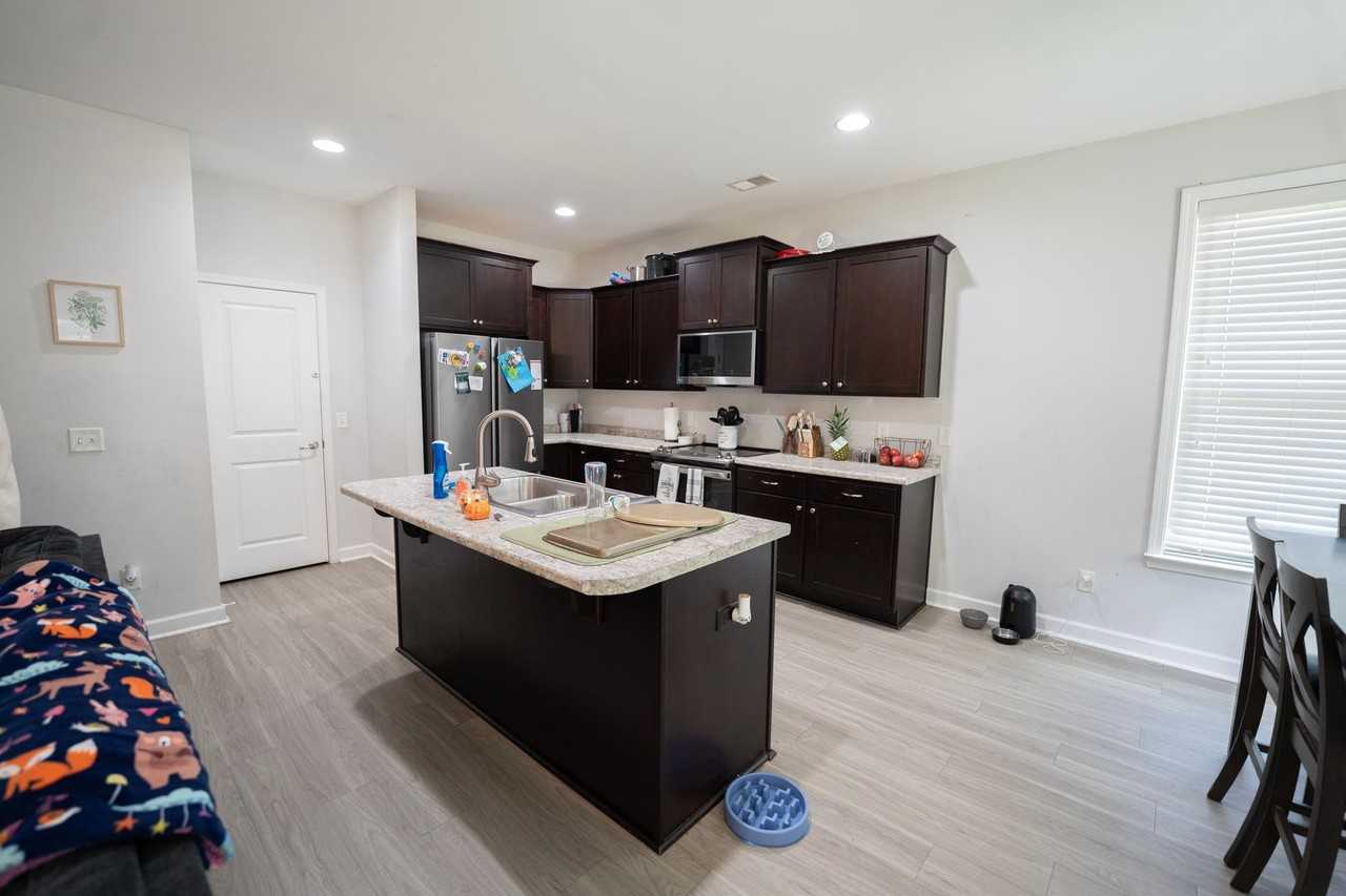 54 Shuman St - Photo 7 of 14