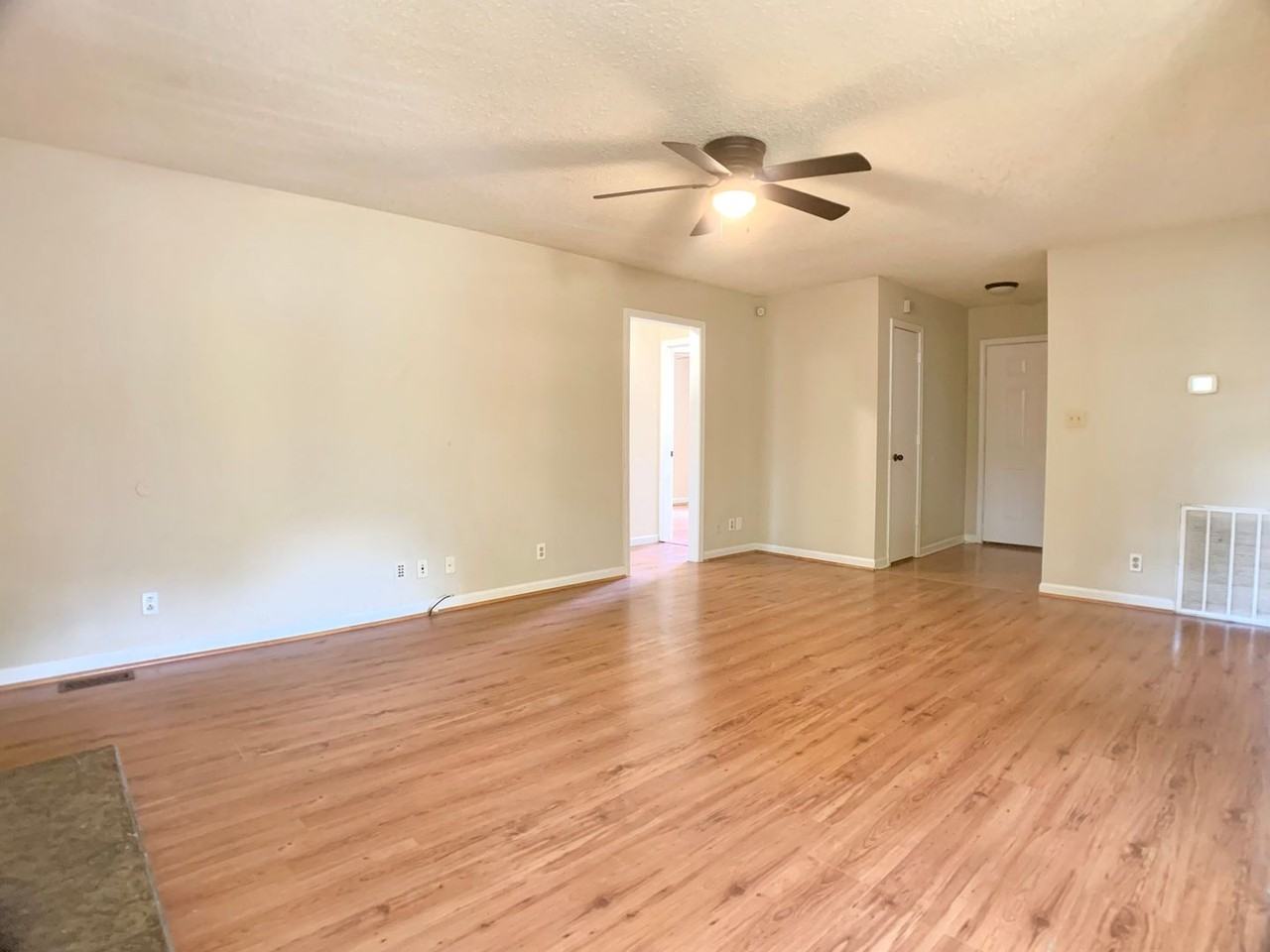 637 Miles Ct - Photo 5 of 20