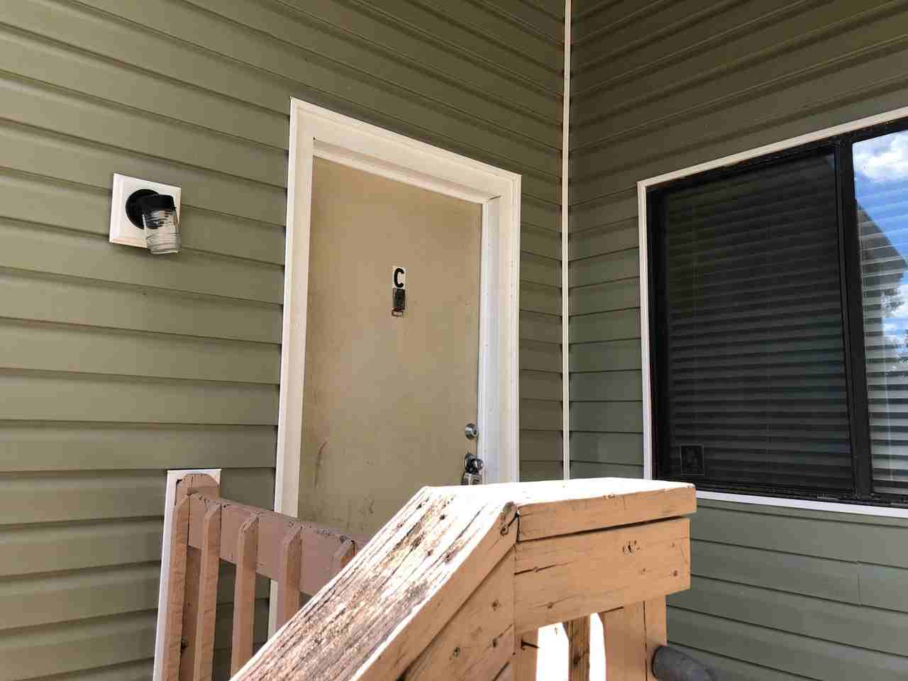 1414 Willow Bend Way - Photo 2 of 10