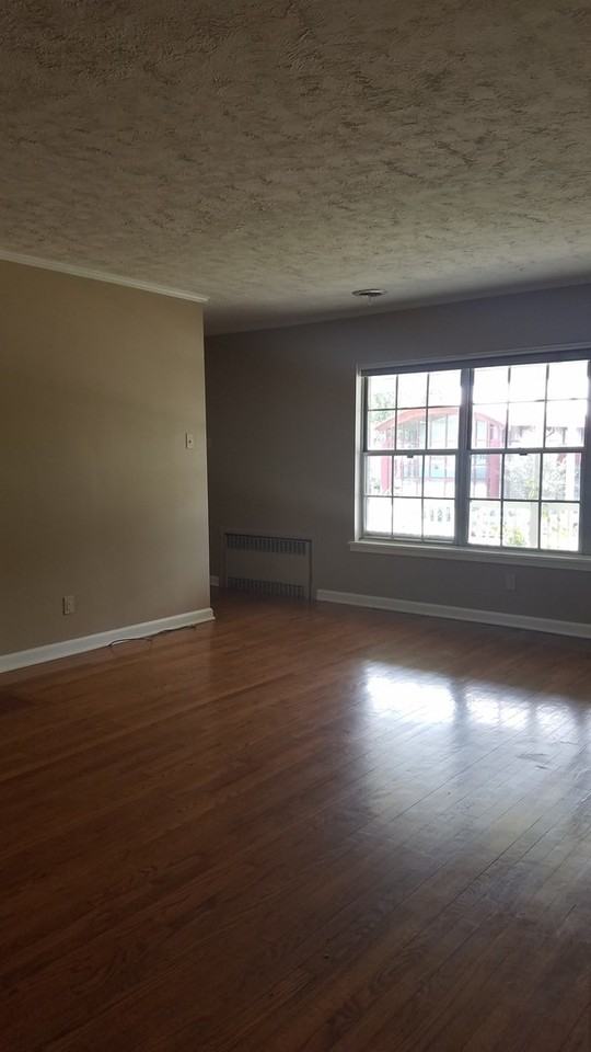 2435 E 3rd St - Photo 7 of 22