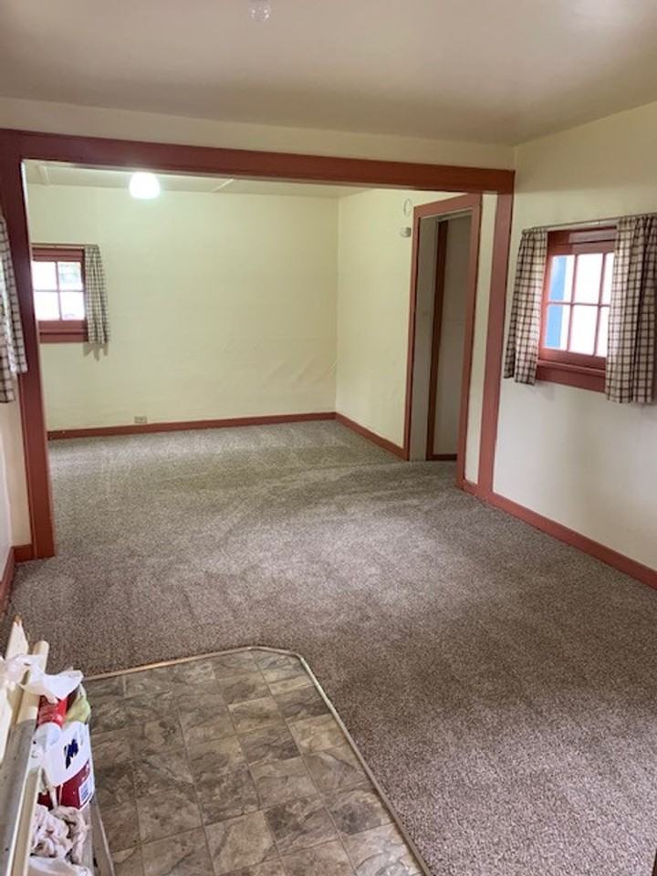 1807 Southwest Brooklane Drive - Photo 4 of 14