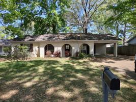 featured image of 2814 Teasley Dr