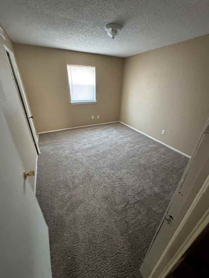 129 Crystal Cir - Photo 6 of 7