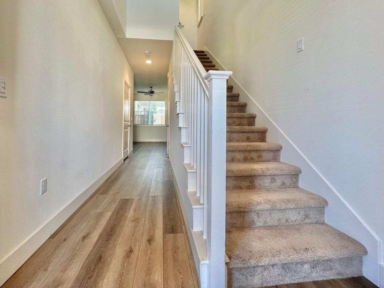 1380 Carriage Rd - Photo 2 of 12