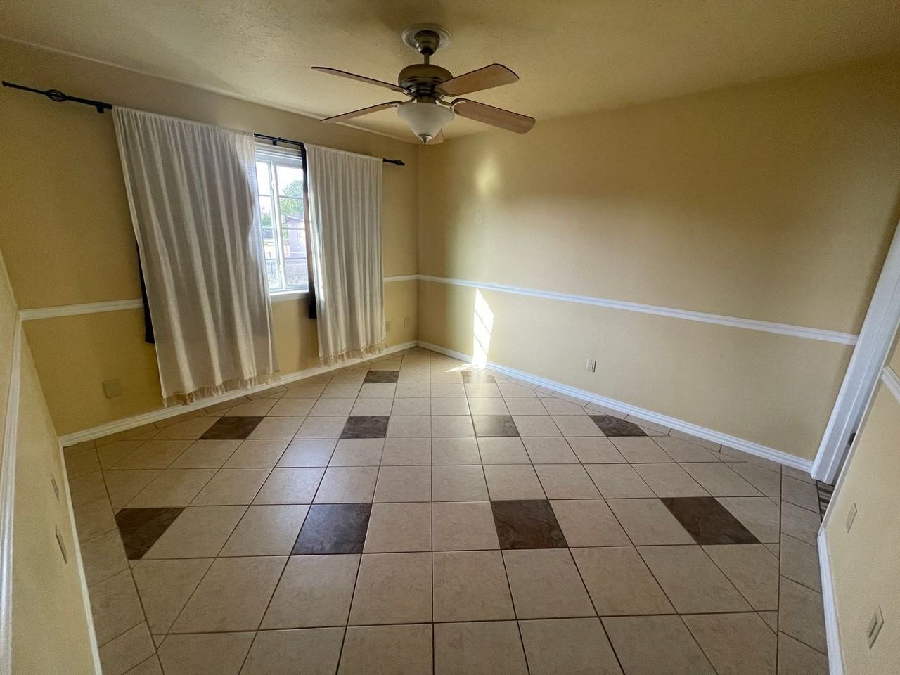 2301 Dickens Drive - Photo 7 of 16