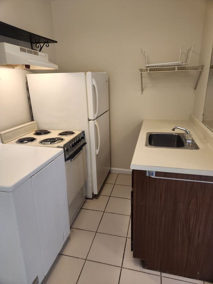 103 Forrest St - Photo 3 of 8