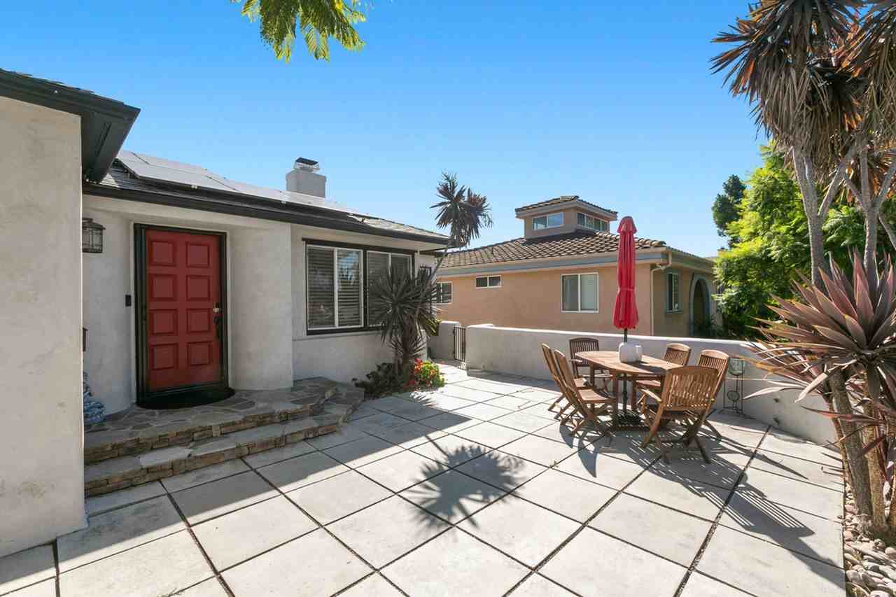 4677 Winona Ave - Photo 3 of 19