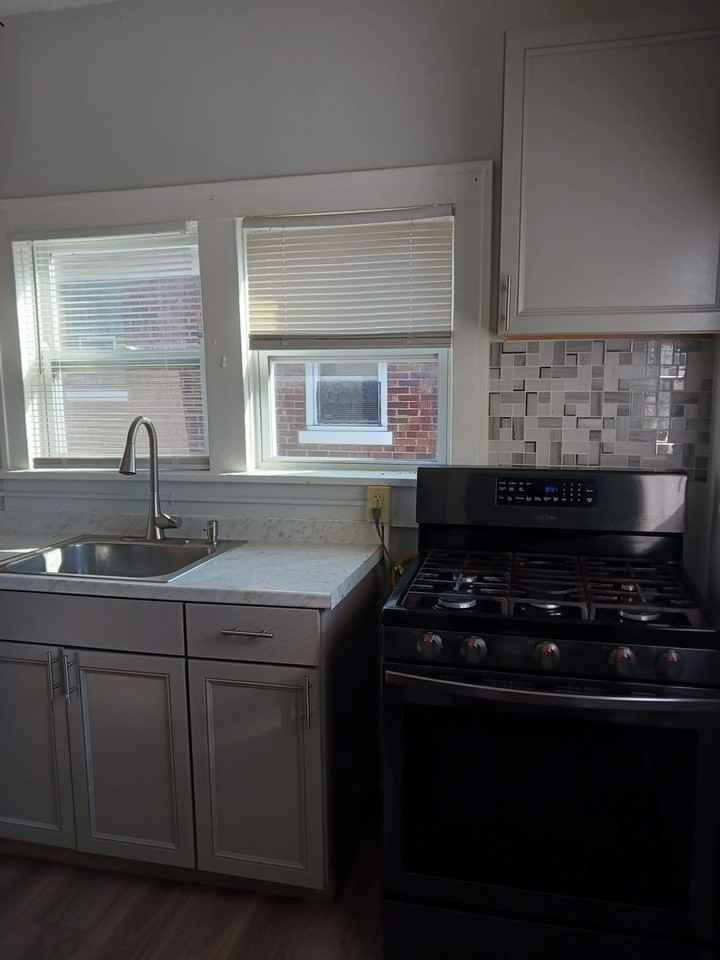 3720 Harrison St - Photo 4 of 18