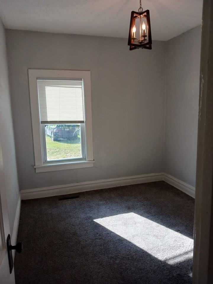 3720 Harrison St - Photo 7 of 18