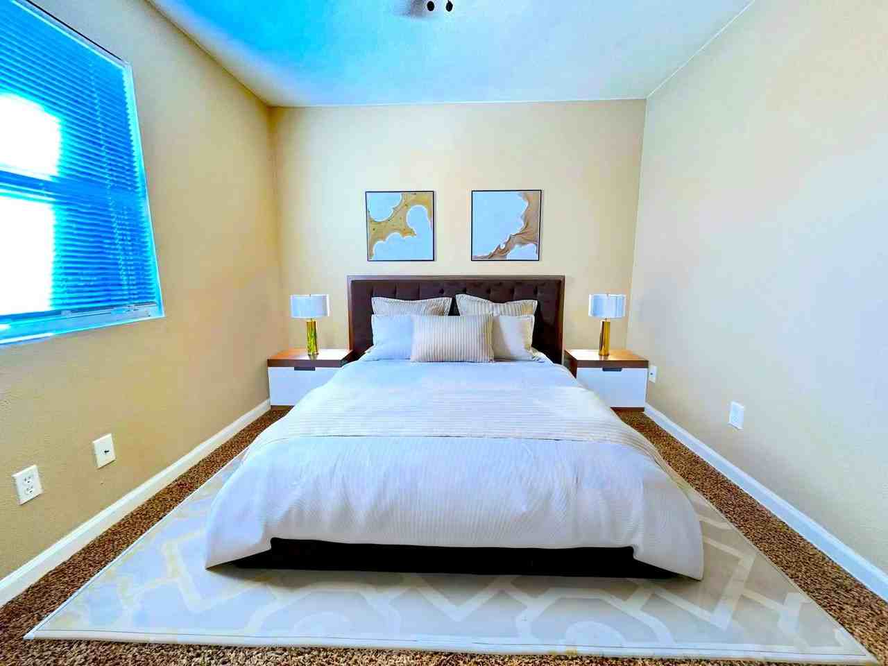 400 North Townhomes - Photo 5 of 36