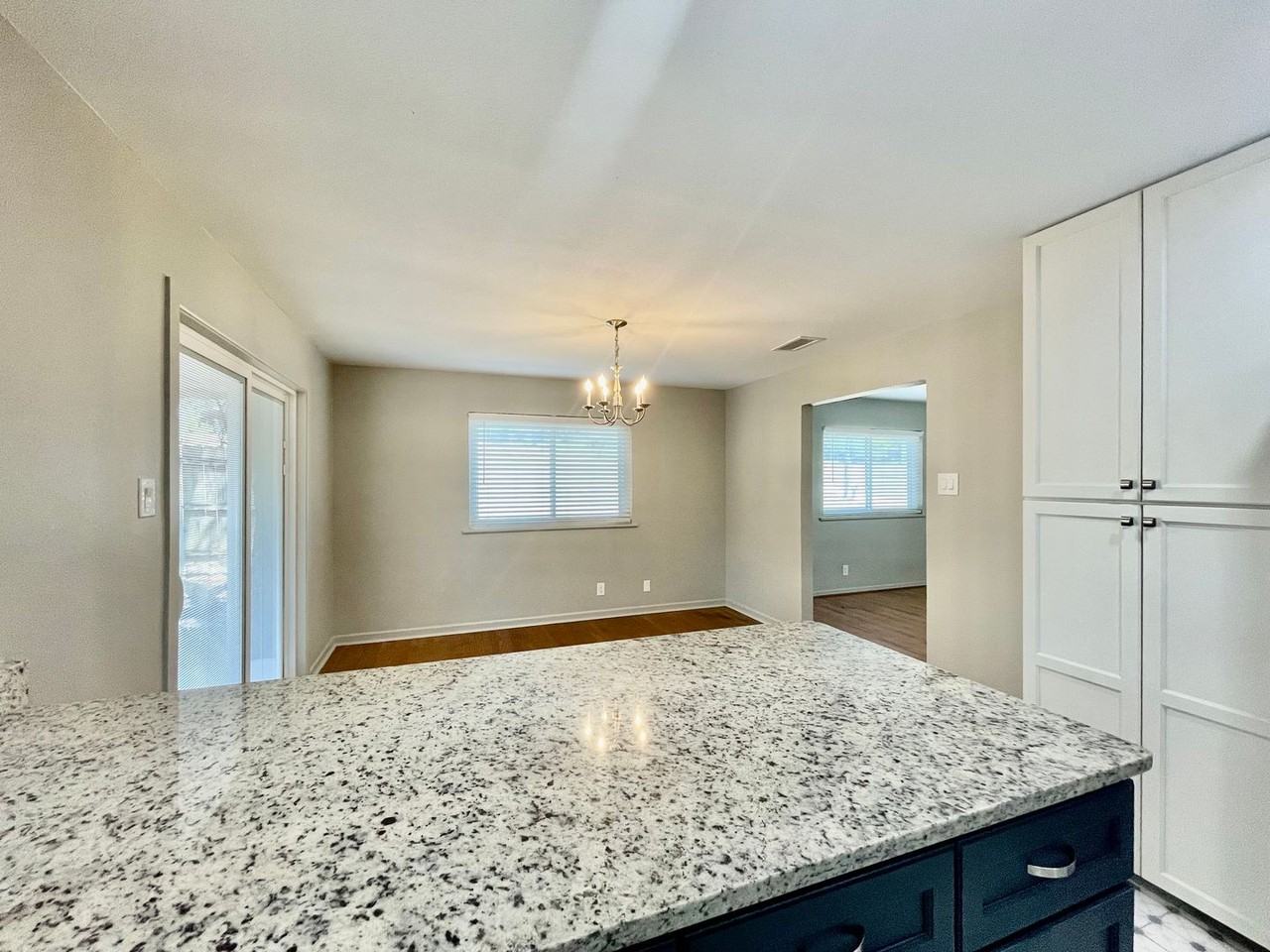 100 Ridgeway Dr - Photo 5 of 20