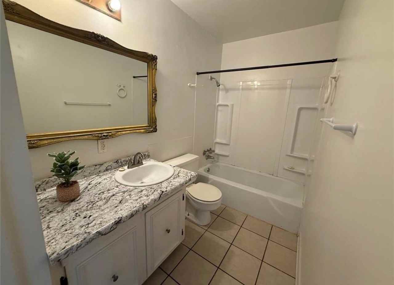 4809 Sullivan St - Photo 5 of 13