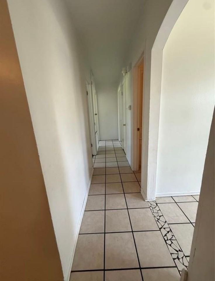 4809 Sullivan St - Photo 7 of 13