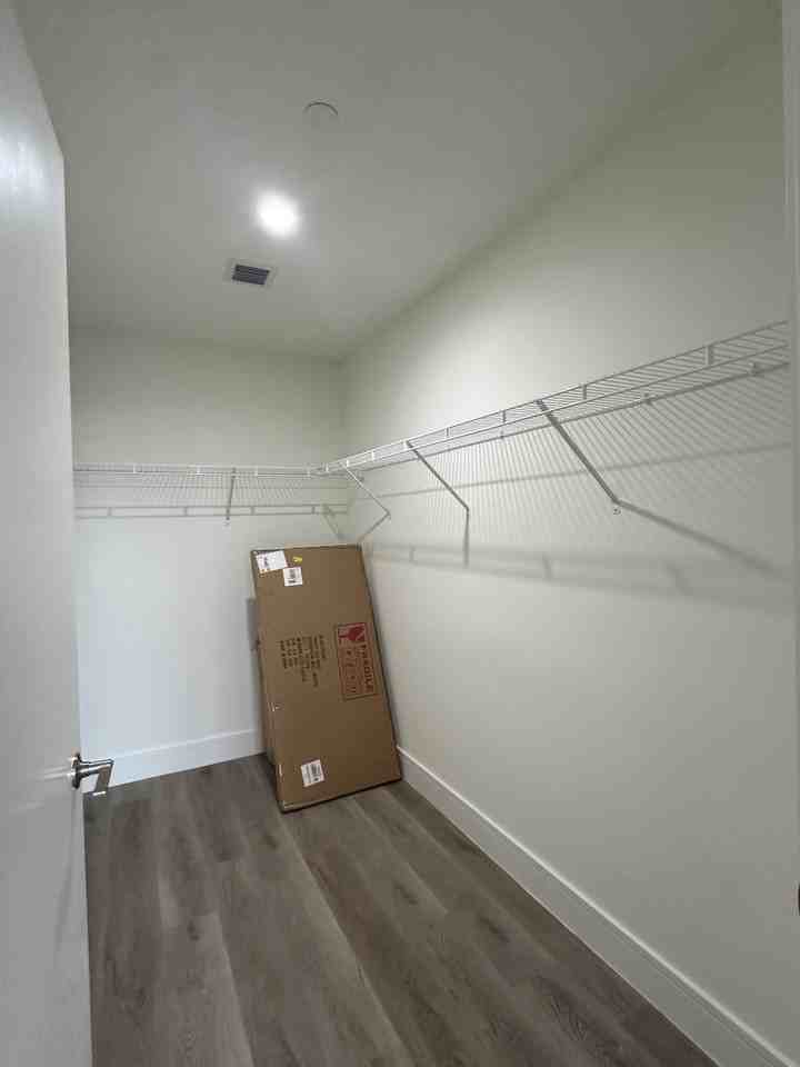 3701 N Dixie Hwy #303 - Photo 3 of 8