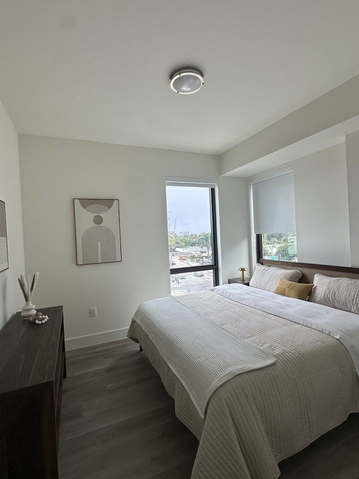 3801 North Dixie Highway #419