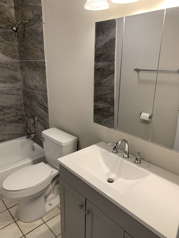 724 Ohio Pike #F - Photo 4 of 10