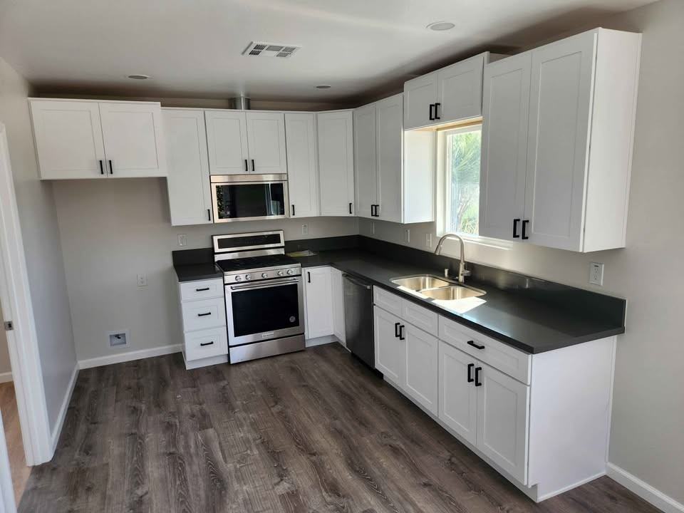 155 Fisher Ct #NA - Photo 2 of 11