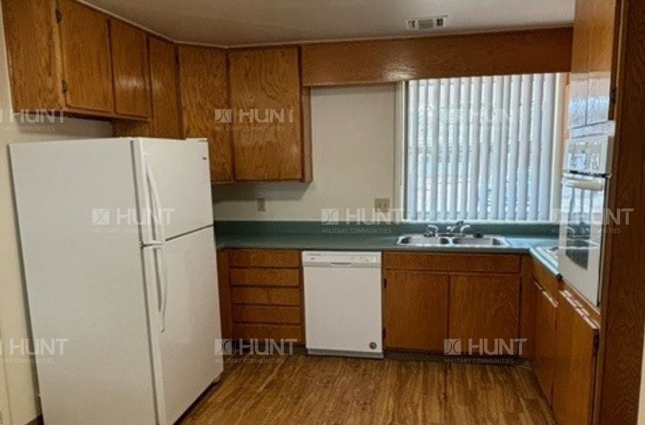 462 Ash St #NA - Photo 3 of 11