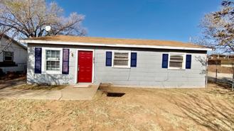 2415 E 10th St #NA - Photo 1 of 1