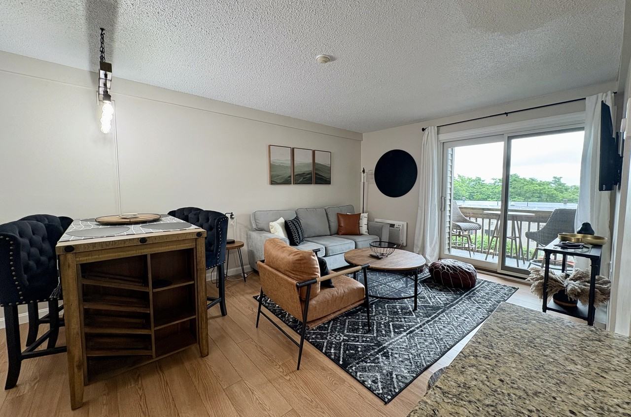 144 Treetop Cir #825 - Photo 2 of 12