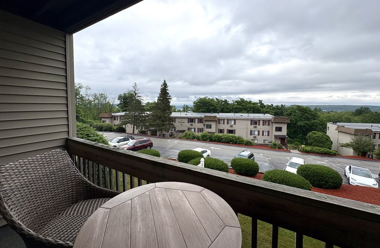 144 Treetop Cir #825 - Photo 7 of 12