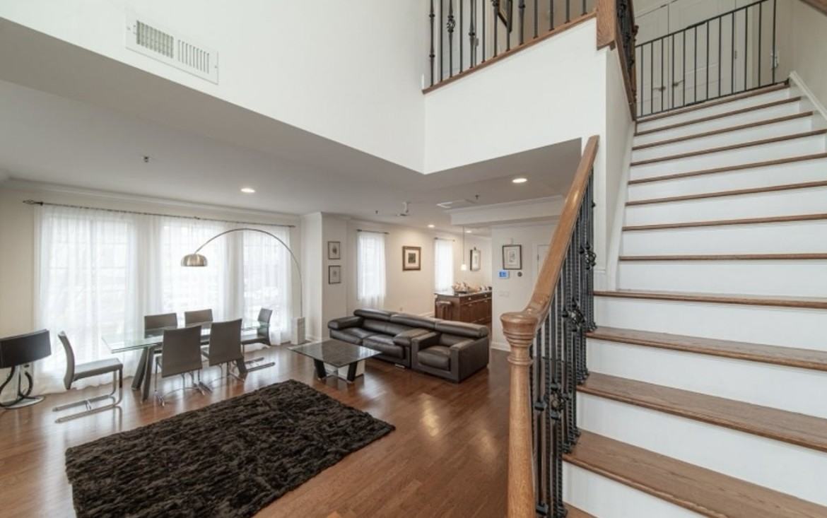 11 Washington Pl #201 - Photo 2 of 5