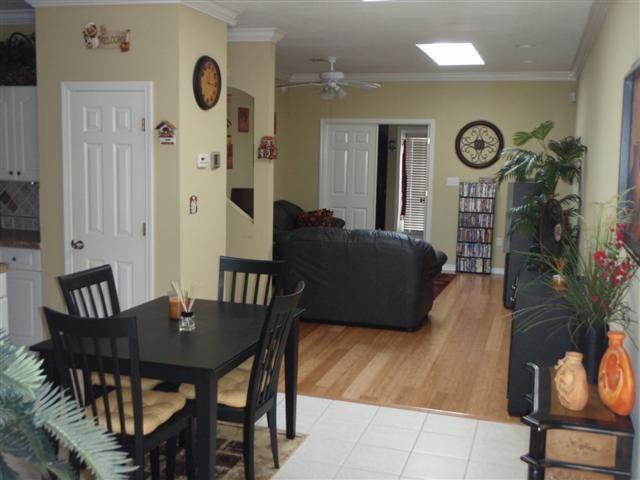 1341 Treasure Cove - Photo 3 of 44