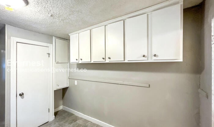 761 Whitney Ave - Photo 3 of 20